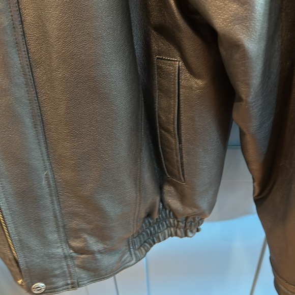 Men’s leather coat - Picture 5 of 6